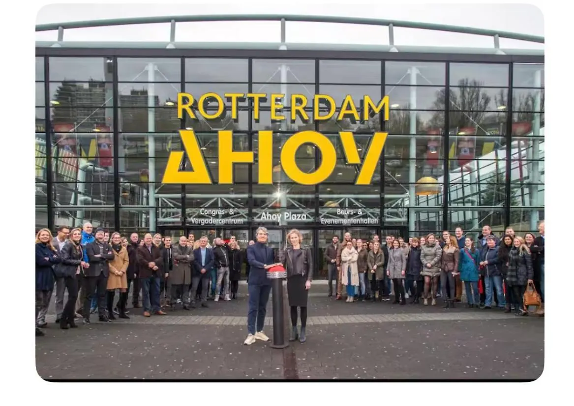 Entire House Next To Metro Station Apartment Rotterdam