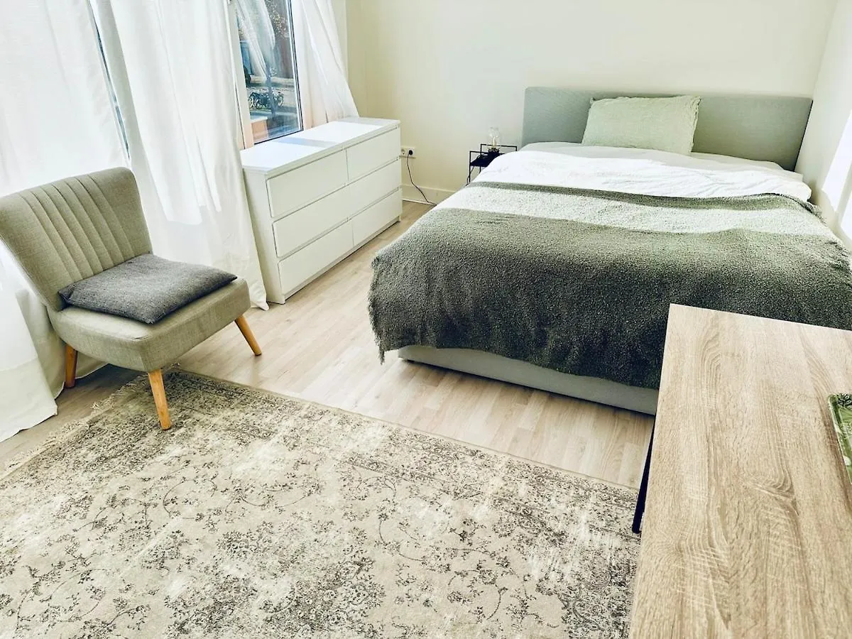 Appartamento Entire House Next To Metro Station Rotterdam Paesi Bassi